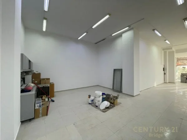 Tirane, shitet ambjent biznesi , 189 m² 750.000 € (Kompleksi Delijorgji)