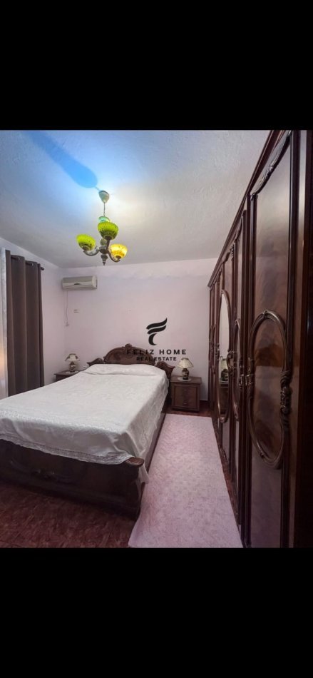 Tirane, jepet me qera apartament 2+1 Kati 1, 120 m² 450 € (LAPRAK)