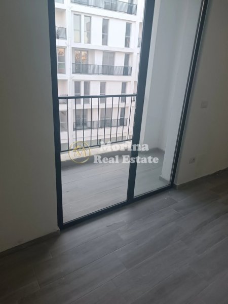 Tirane, jepet me qera apartament 3+1+Ballkon Kati 3, 117 m² 450 € (Rruga 5 Maji)