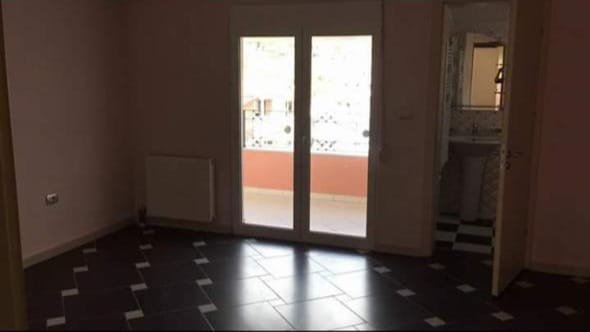 Tirane, jepet me qera apartament 2+1 Kati 4, 180 m² 500 € (Sauk i Vjeter)