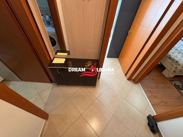 Tirane, jepet me qera apartament 1+1+Ballkon Kati 5, 70 m² 700 € (Ne Rrugen e Bogdaneve)