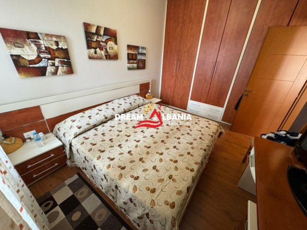 Tirane, jepet me qera apartament 1+1+Ballkon Kati 5, 70 m² 700 € (Ne Rrugen e Bogdaneve)