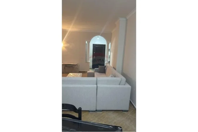 Tirane, jepet me qera apartament 3+1+Ballkon Kati 2, 102 m² 500 € 