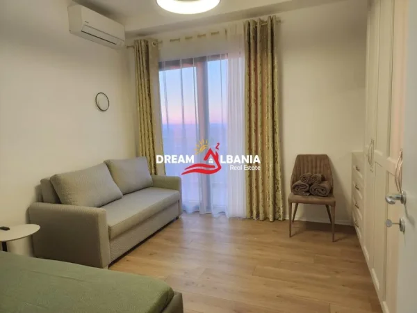 Tirane, jepet me qera apartament 2+1+Ballkon Kati 14, 120 m² 1.200 € (Tek rruga e Kavajes, Tirana Garden Building)
