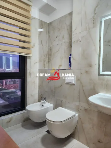 Tirane, jepet me qera apartament 2+1+Ballkon Kati 14, 120 m² 1.200 € (Tek rruga e Kavajes, Tirana Garden Building)