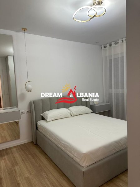 Tirane, jepet me qera apartament 2+1+Ballkon Kati 2, 106 m² 800 € (Ne rrugen Jordan Misja, Prane Bulevardit te Ri)