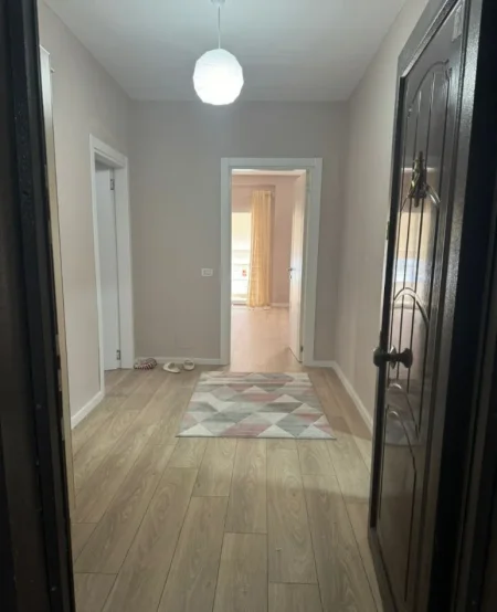 Tirane, jepet me qera apartament 2+1 Kati 4, 100 m² 500 € (Rruga e Thesarit ne Fresk)