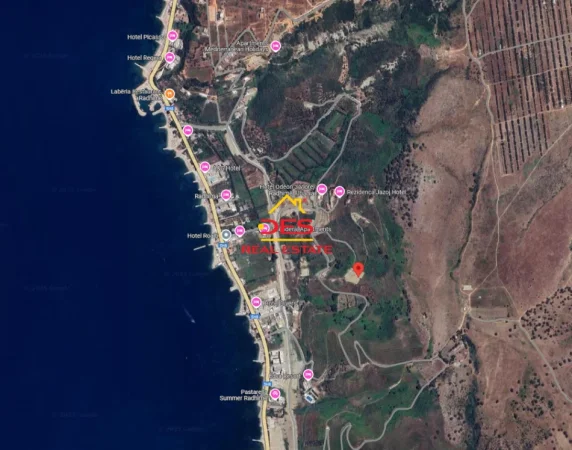 Vlore, shitet toke ne bregdet , 2.250 m² 225.000 € (Radhimë)