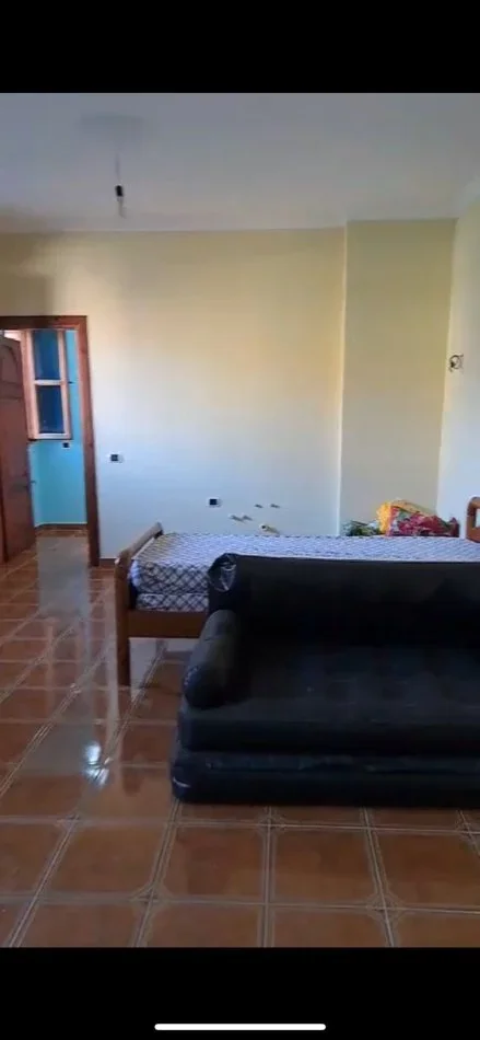 Tirane, jepet me qera apartament 1+1+Ballkon Kati 3, 80 m² 300 € (QYTET STUDENTI)