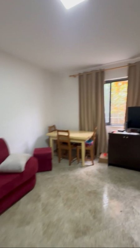 Tirane, jepet me qera apartament 1+1+Aneks Kati 1, 60 m² 350 € (Porcelan)