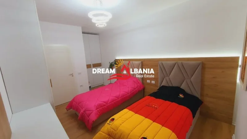 Tirane, shitet 2+1+Ballkon Kati 2, 102 m² 145.000 € (Tek Kompleksi Tom Doshi, Shkoze)