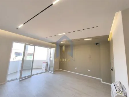 Ambient zyre me qira prane "Green City"