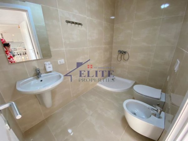 Tirane, jepet me qera apartament 2+1+Ballkon Kati 9, 88 m² 700 € (Don Bosko)