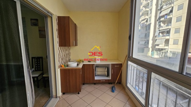 Vlore, jepet me qera apartament 1+1+Ballkon Kati 3, 70 m² 300 € (Rruga Gjergj Arianiti)