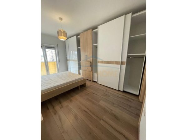 Tirane, jepet me qera apartament 2+1+Ballkon Kati 5, 104 m² 700 € (Don Bosko)