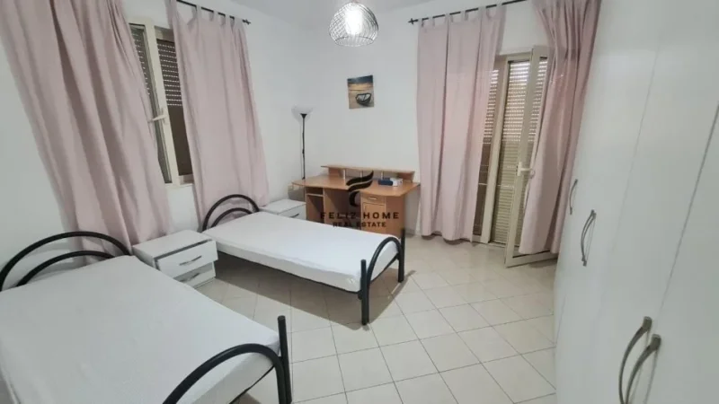 Tirane, jepet me qera apartament 2+1+Ballkon Kati 3, 100 m² 700 € (KOPSHTI ZOOLOGJIK)