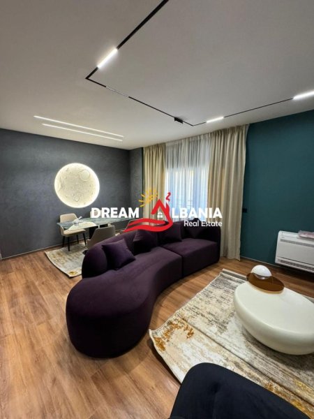 Tirane, jepet me qera apartament 1+1+Ballkon Kati 1, 75 m² 700 € (Tek LAKELAND Residence, Liqeni i Farkes)