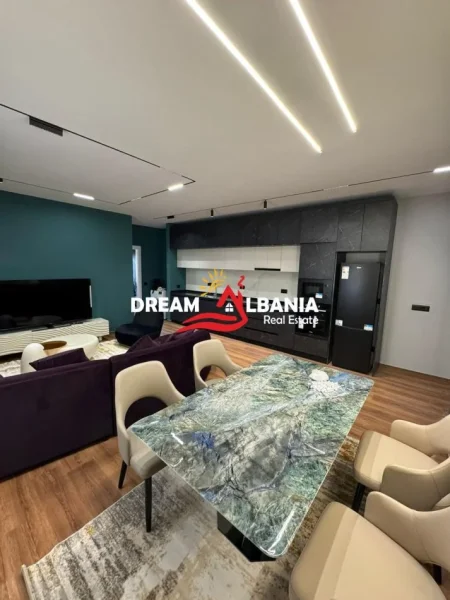 Tirane, jepet me qera apartament 1+1+Ballkon Kati 1, 75 m² 700 € (Tek LAKELAND Residence, Liqeni i Farkes)