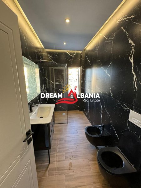 Tirane, jepet me qera apartament 1+1+Ballkon Kati 1, 75 m² 700 € (Tek LAKELAND Residence, Liqeni i Farkes)
