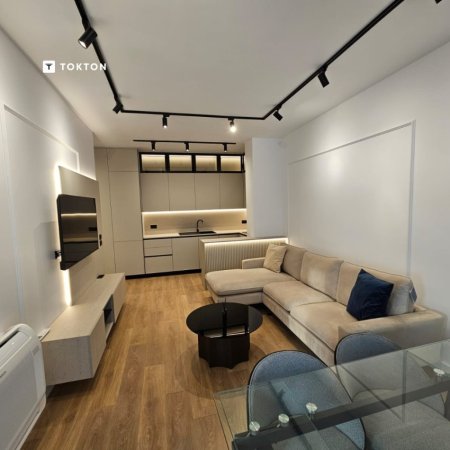 Tirane, jepet me qera 1+1 Kati 8, 80 m² 750 € (Porcelan) TT1721