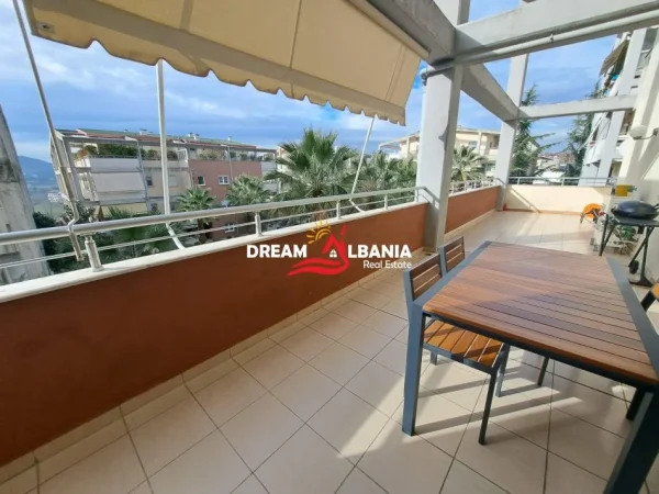 Tirane, jepet me qera apartament 3+1+Ballkon Kati 2, 265 m² 1.600 € (Rezidenca Touch of the Sun)