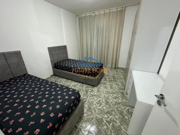 Tirane, jepet me qera apartament 2+1 Kati 5, 87 m² 550 € (rruga Muzaket)