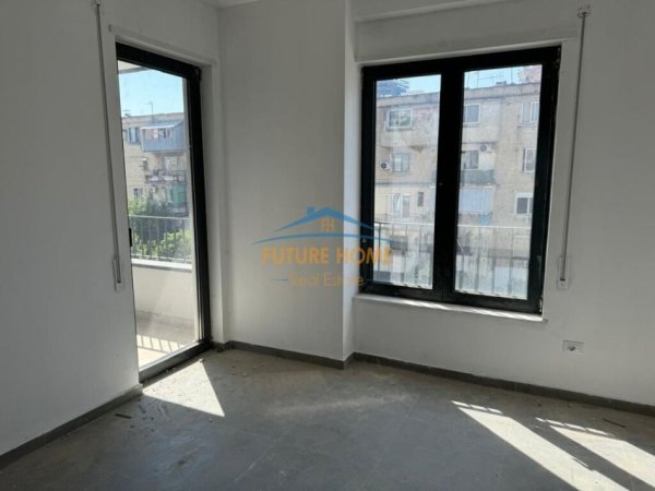 Tirane, jepet me qera apartament 1+1 Kati 2, 50 m² 450 € (Bulevardi i Ri)