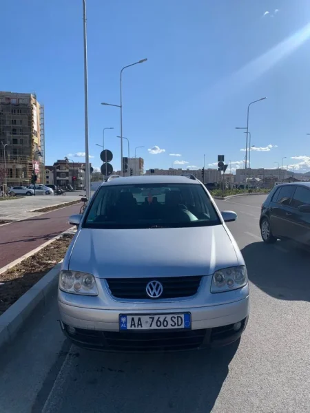 WWW.AUTO-999.AL , shes makine Volkswagen TOURAN Viti 2004 3500€