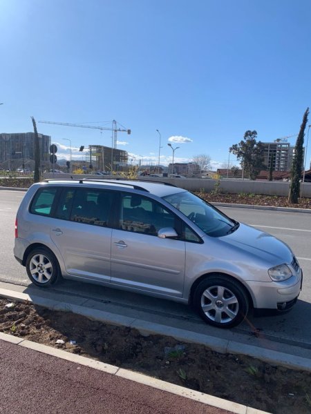 WWW.AUTO-999.AL , shes makine Volkswagen TOURAN Viti 2004 3500€