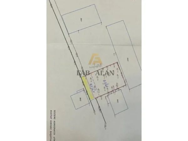 Tirane, shitet truall , 520 m² 52.000 € (Kamez)