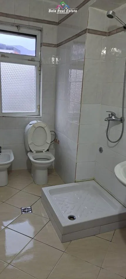tirane  jepet me qera apartament 2+1 Kati 5, 80 m² 450 € (ali demi)
