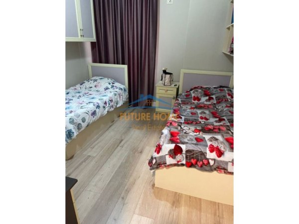 Tirane, jepet me qera apartament 3+1 Kati 2, 105 m² 800 € (KOPSHTI ZOOLOGJIK)