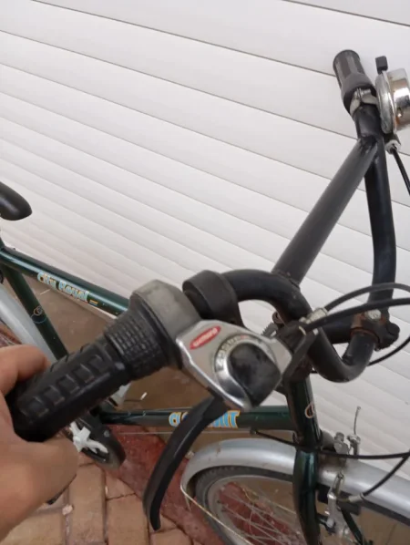 Tirane, shes biciklete ulliri 75 €