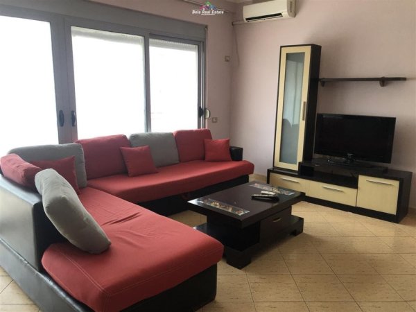 Tirane, jepet me qera apartament 2+1 Kati 2, 100 m² 500 € (fresk)
