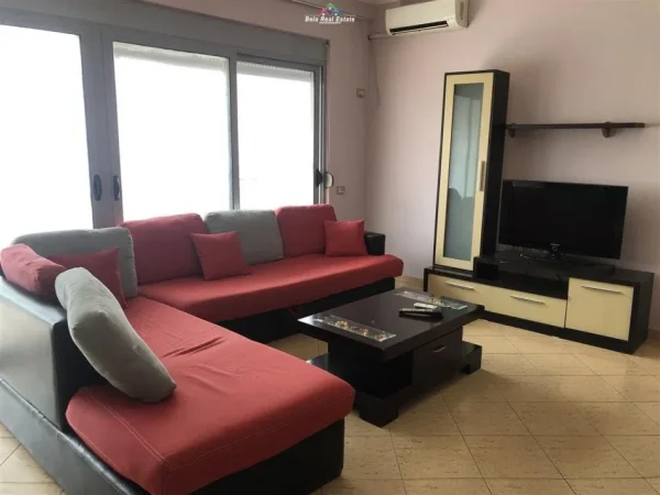 Tirane, jepet me qera apartament 2+1 Kati 2, 100 m² 500 € (fresk)