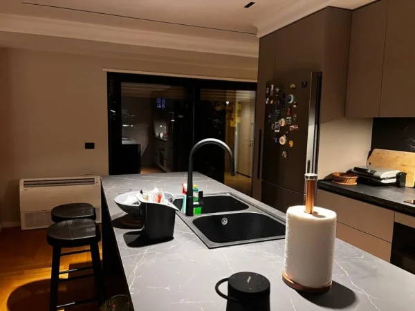 Tirane, shitet apartament 3+1 , 154 m² (Blloku)