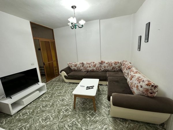 Tirane, jepet me qera apartament 2+1 Kati 7, 87 m² 550 € (Don Bosko)