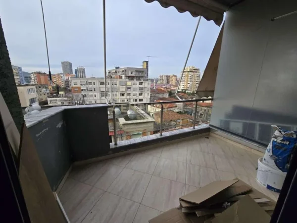 Tirane, shitet apartament 2+1 Kati 5, 76 m² 189.000 € (Sheshi Avni Rustemi,Pazari Ri!)