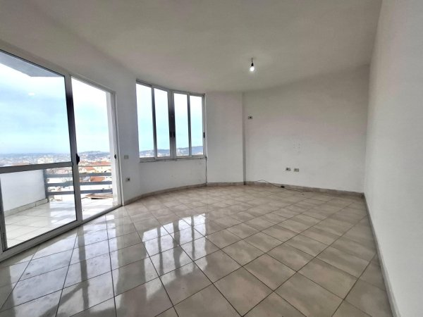 SHITET: Super Apartament 1+1 📍 (Fresk/ Rruga Shefqet Kuka) - Kati 4  - 72 m²  🎯 ** 85.000 € **