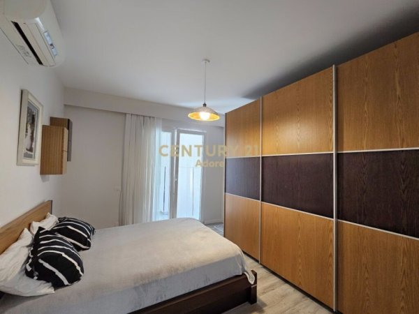 Tirane, jap me qera apartament 2+1+2+ 2POSTE PARKIMI , 128 m² 1.300 € (Liqeni i Thatë)