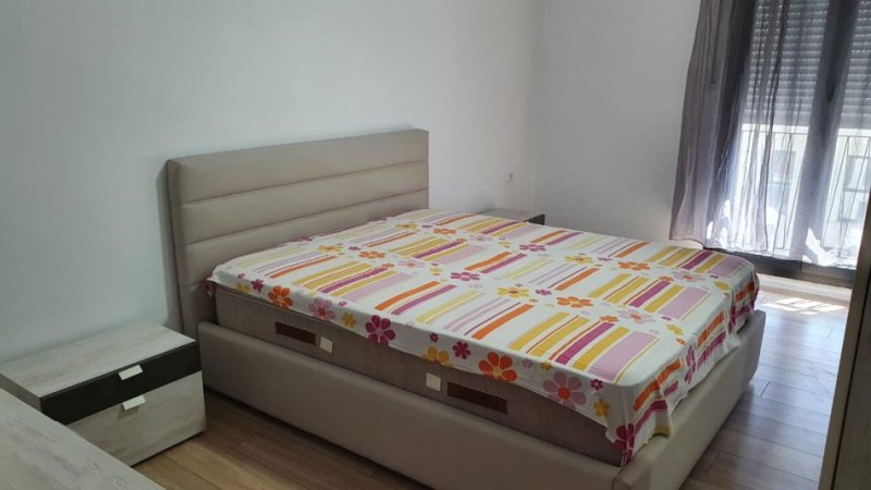 Tirane, jepet me qera apartament 2+1 Kati 7, 90 m² 650 € (Kompleksi Zirkon)