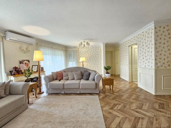 Tirane, jap me qera apartament 2+1 , 123 m² 1.000 € (Kodra e Diellit)