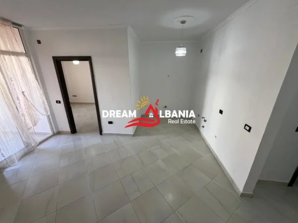 Tirane, shitet apartament 2+1 Kati 8, 104 m² 125.000 € (astir)