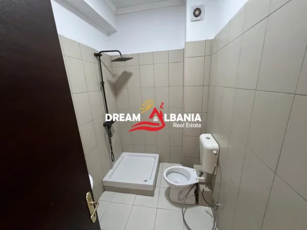 Tirane, shitet apartament 2+1 Kati 8, 104 m² 125.000 € (astir)