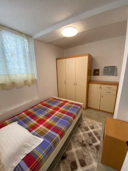 Tirane, jepet me qera apartament 2+1+Aneks Kati 1, 60 m² 600 € (zogu i zi , rruga e durresit)