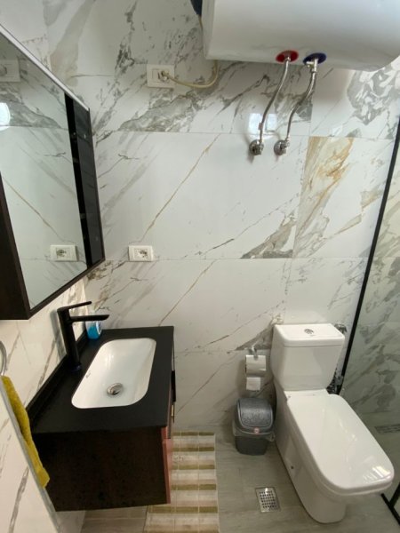 Tirane, jepet me qera apartament 2+1+Aneks Kati 1, 60 m² 600 € (zogu i zi , rruga e durresit)