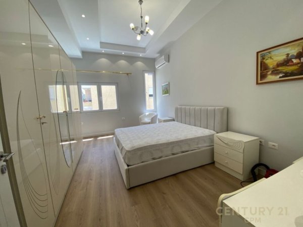 Tirane, jap me qera apartament 1+1 , 85 m² 500 € (Kodra e Diellit)