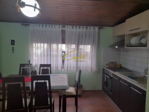 Tirane, jepet me qera apartament 2+1 Kati 1, 70 m² 500 € (VASIL SHANTO)