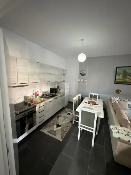 Tirane, shitet apartament 1+1+Aneks+Ballkon Kati 3, 75 m² 87.000 € (fresk)