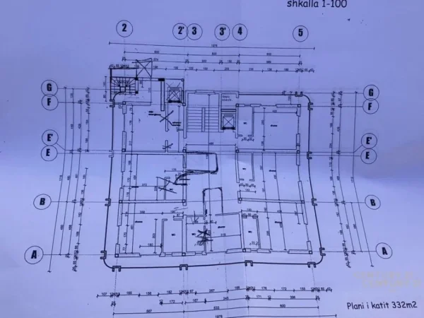 Tirane, jap me qera Godine Multifunksionale, 2.254 m² 16.000 € (Ish Stacioni i fundit i Tiranes se Re)